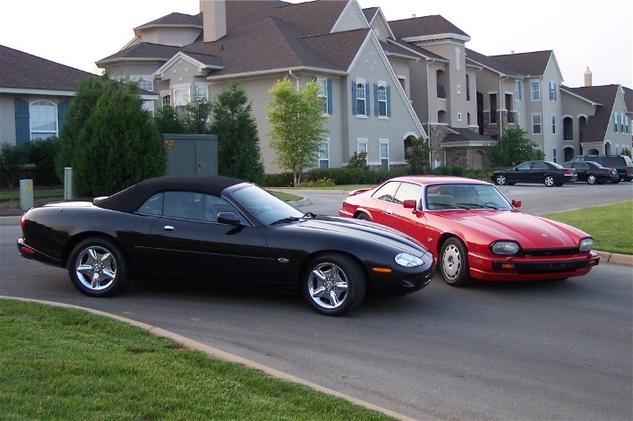 Gail's '99 xk-8 conv.