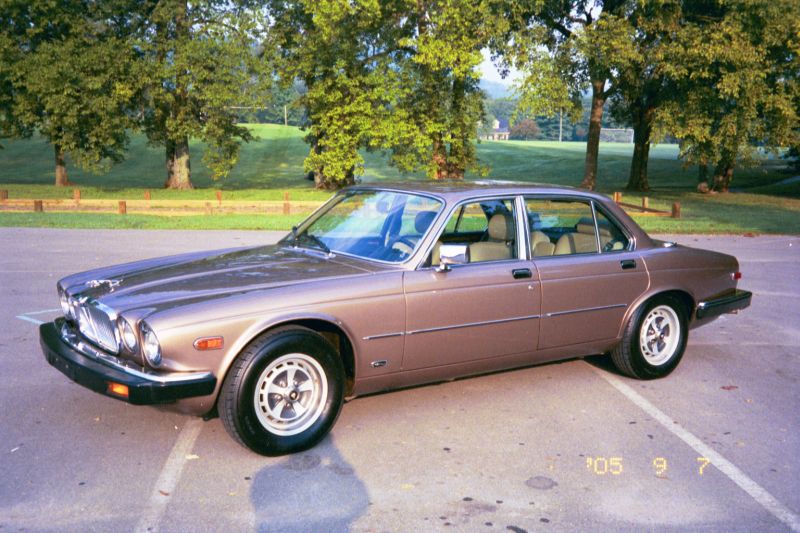 1986 Series III, Vanden Plas  -  Antelope/Magnolia