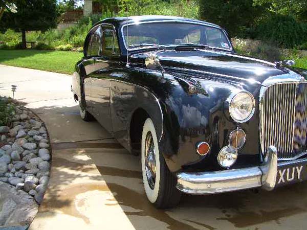 Phil & Dorothee Auldridge's 1959 Jaguar Mark IX