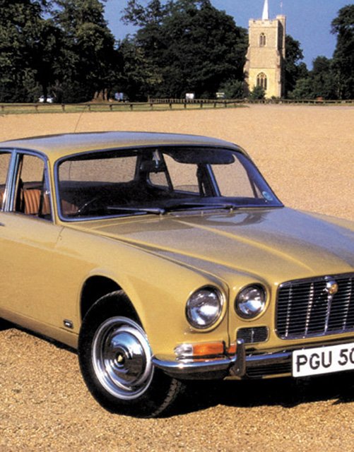 Jaguar XJ6               216 pages